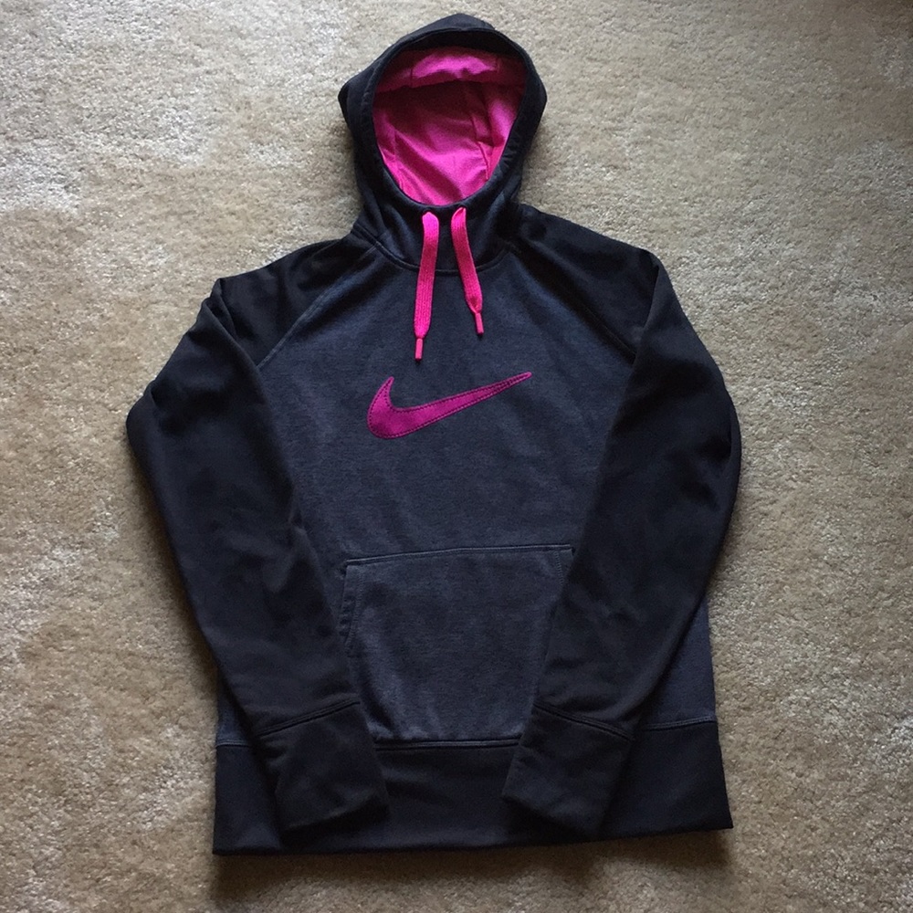 Women's Nike Therma-Fit Hoodie Size M